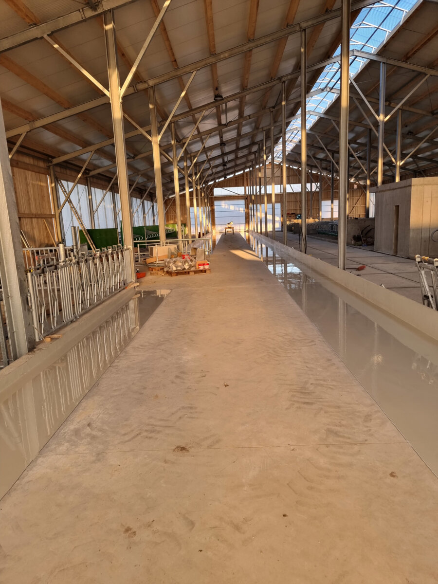 Epoxidharzböden für landwirtschaftliche Nutzbauten von EPOXYFLOOR Design
